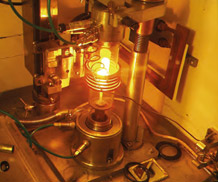 Four expérimental qui permet, en cellule blindée, de porter le combustible à des températures proches de 2000°C