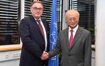 The chairman of the CEA leads the French delegation to IAEA General Conference