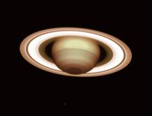Image de saturne, deuxième planète la plus large du système solaire. 
