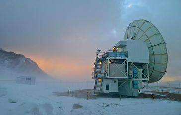 le-telescope-apex-durant-la-campagne-de-mesures-hivernale.-c-eso.png