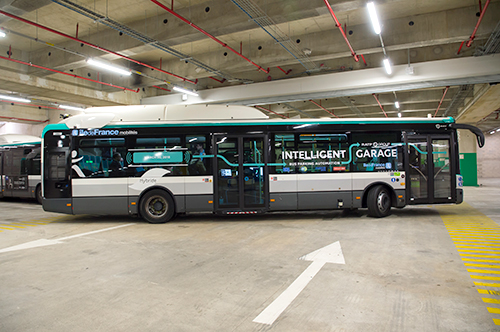 Démonstration du garage pleinement autonome d’un bus IVECO URBANWAY en conditions réelles. - © RATP/Jean François MAUBOUSSIN
