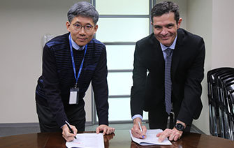 Le CEA-Leti, le CEA-List et  PSMC collaborent pour intégrer la technologie RISC-V et la photonique sur silicium MicroLED dans des solutions d'empilement 3D et d'interposeurs destinées à l'IA de nouvelle génération.