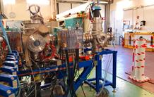 FAIR : l’injecteur du linac à protons développé à Saclay est prêt à être livré