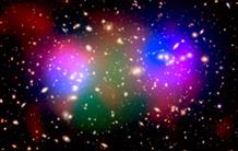 Deux amas de galaxies en collision ou la « peinture » d’une fournaise cosmique…