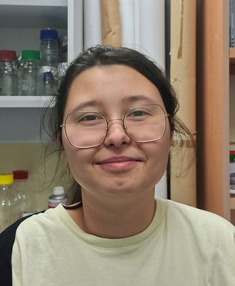 Avatar Identite F.png