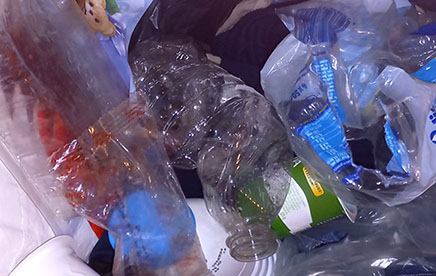 Aging of plastics: what about their degradation?