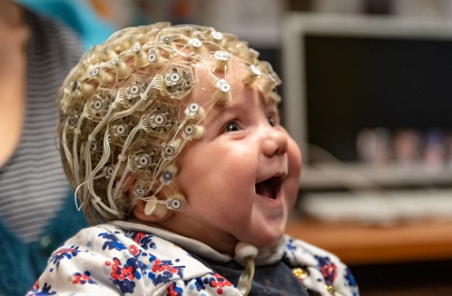 Statistical learning beyond words in human neonates