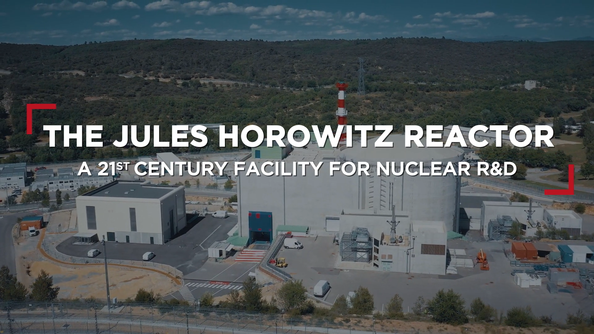 The Jules Horowitz Reactor and its experimental devices.