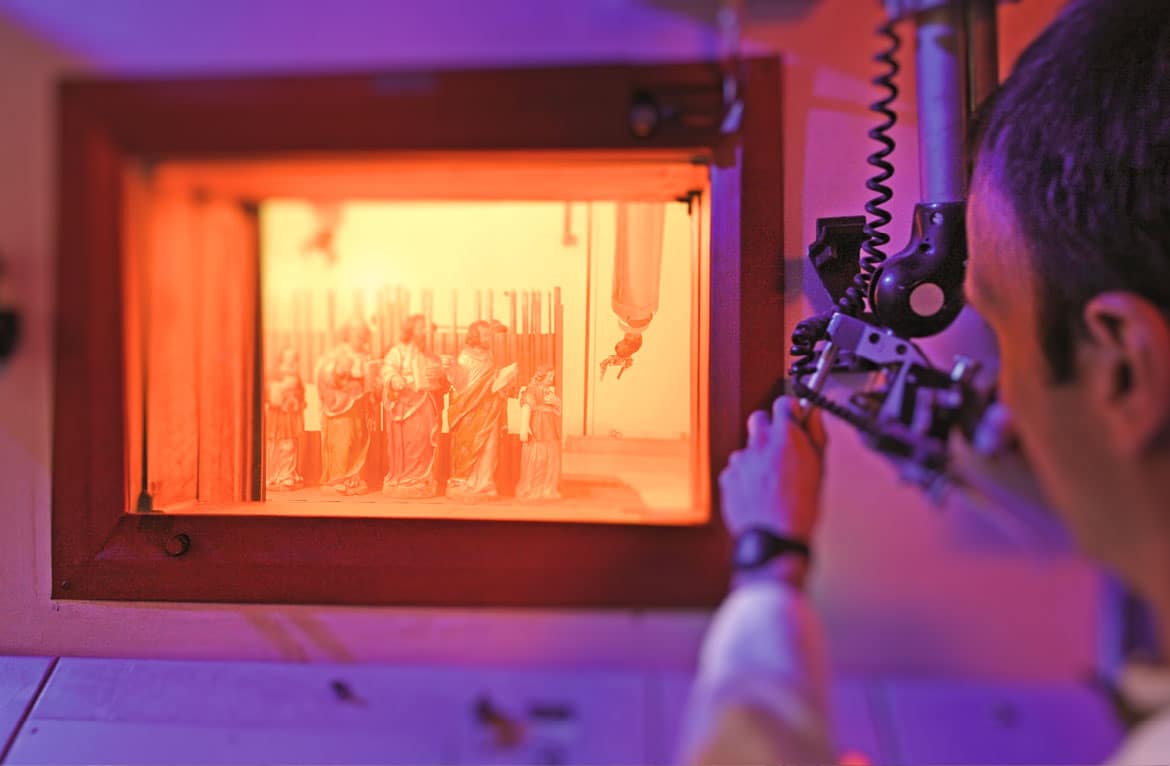 Disinfestation treatment by gamma irradiation of polychrome wooden statues