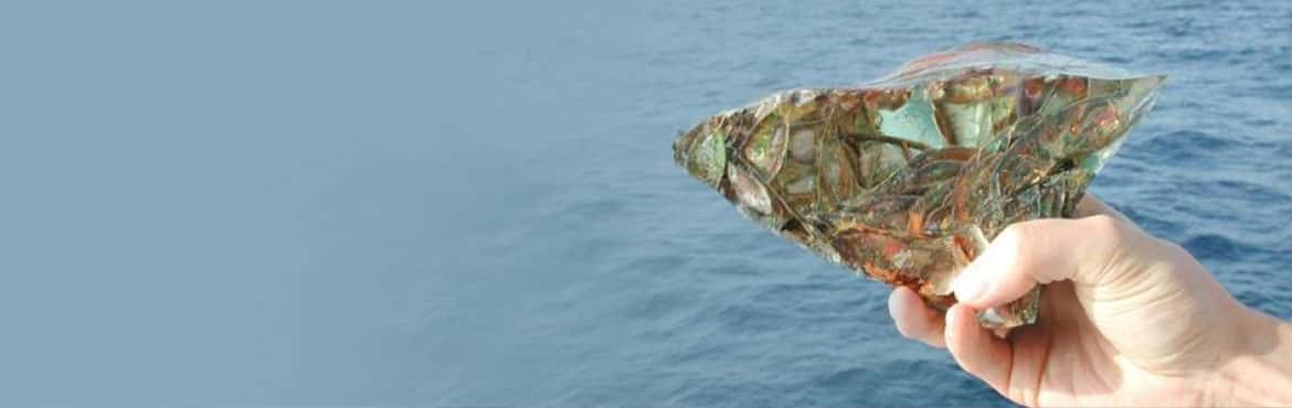 Objects from the past, materials of the future