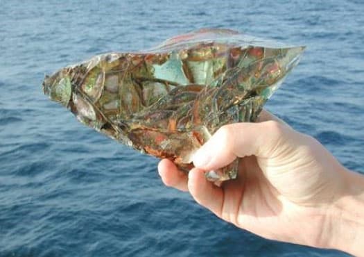 Objects from the past, materials of the future