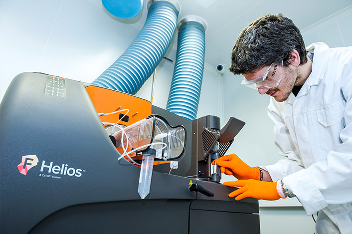 À IDMIT, le cytomètre de masse exploite les métaux rares à la place de la fluorescence pour analyser simultanément jusqu'à 50 paramètres.