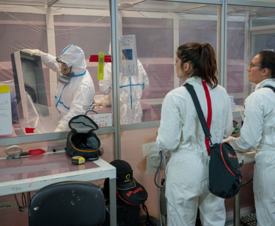 VIDÉOS - ​​​​​​​​​​​​​​​​​​Comment assainir et démanteler les installations nucléaires du CEA de Fontenay-aux-Roses? 