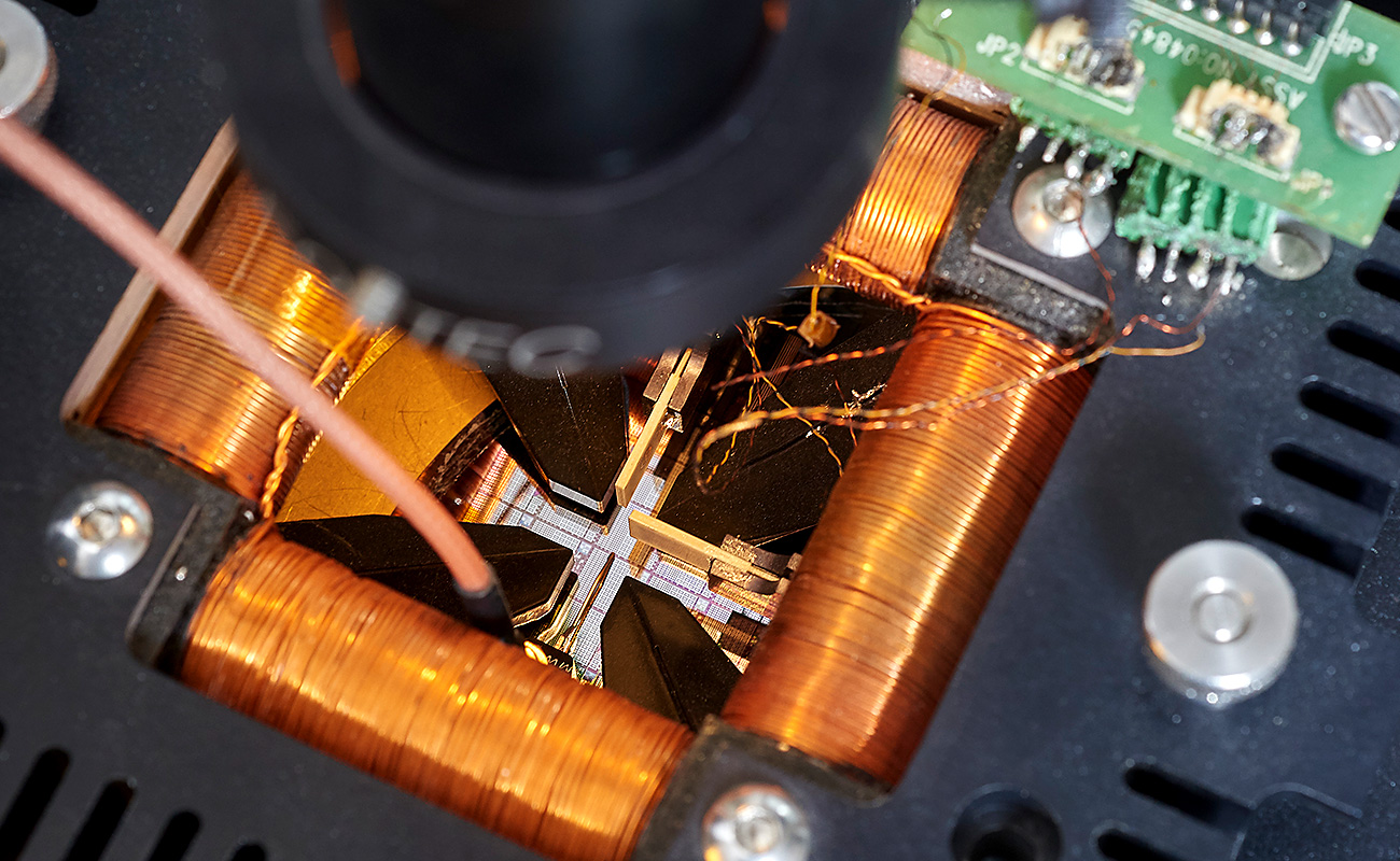 SPINTEC - Tests de MRAM. © D.Guillaudin/CEA