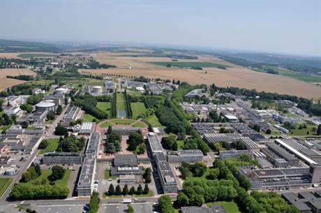 Vue aérienne du centre CEA de Saclay
