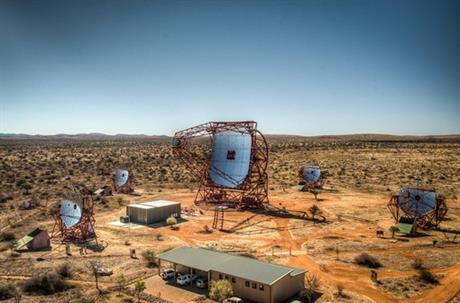 Le réseau de télescopes HESS-II en Namibie